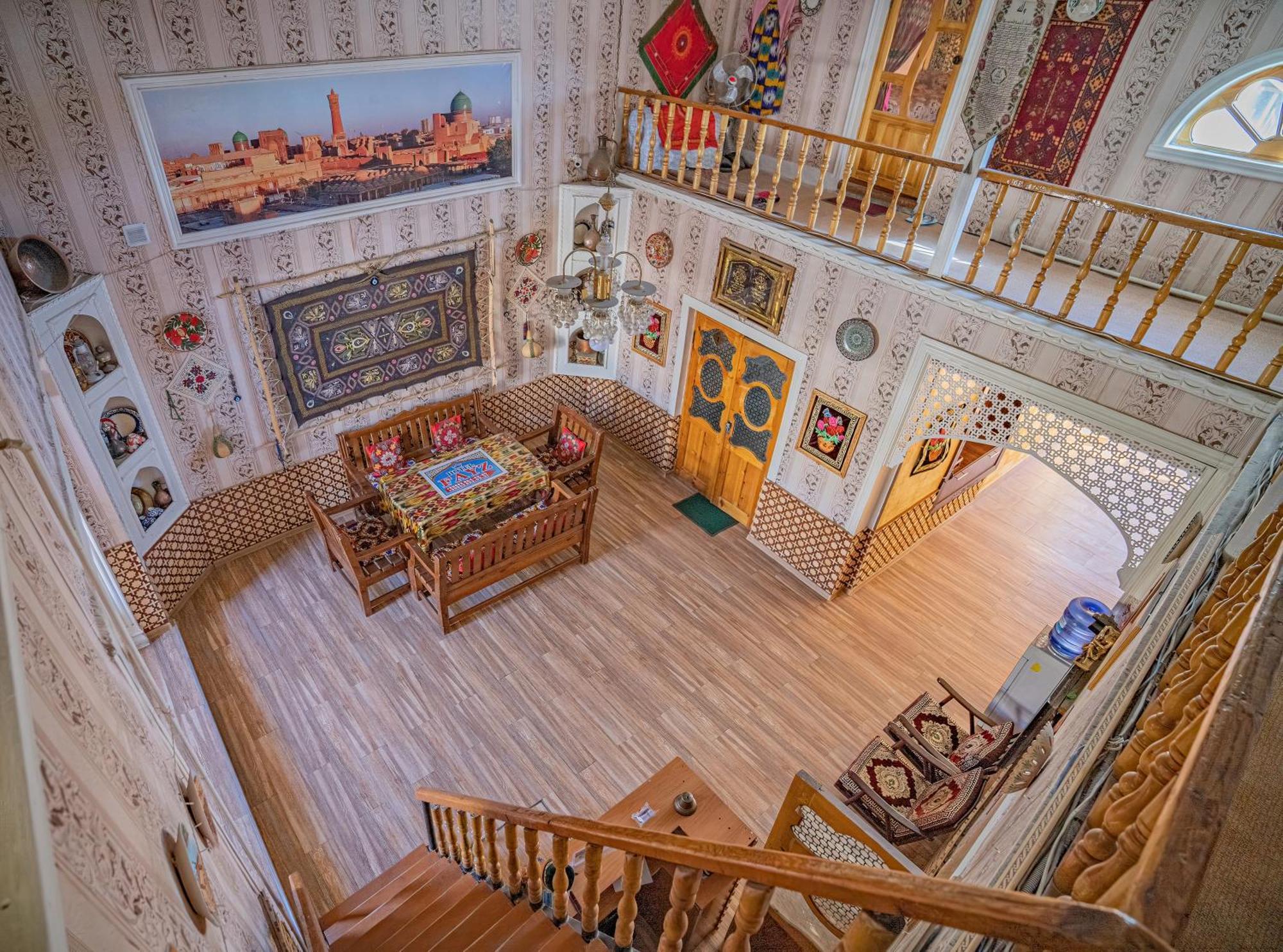 Fayz Hostel بخارى المظهر الخارجي الصورة