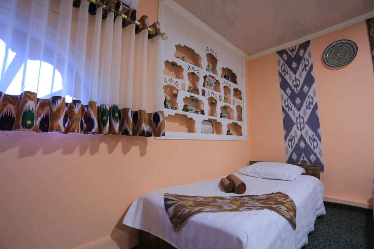 Fayz Hostel بخارى المظهر الخارجي الصورة