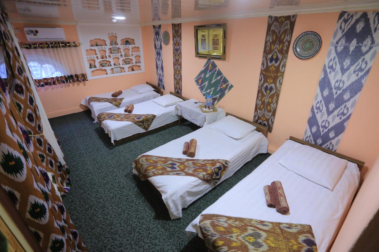 Fayz Hostel بخارى المظهر الخارجي الصورة